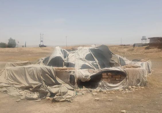 2015 年 ISIS 摧毀尼姆魯德公牛後的遺骸